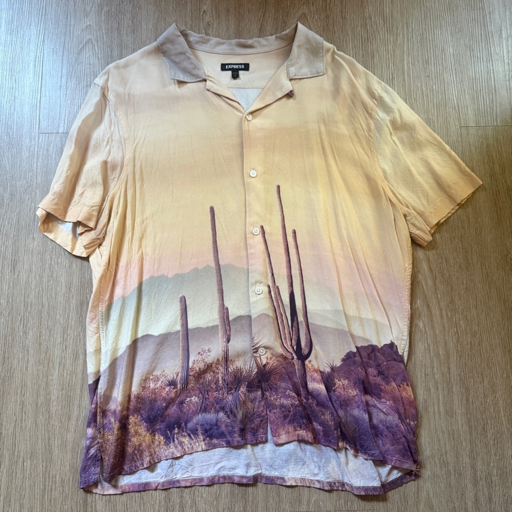 Express short sleeve button down